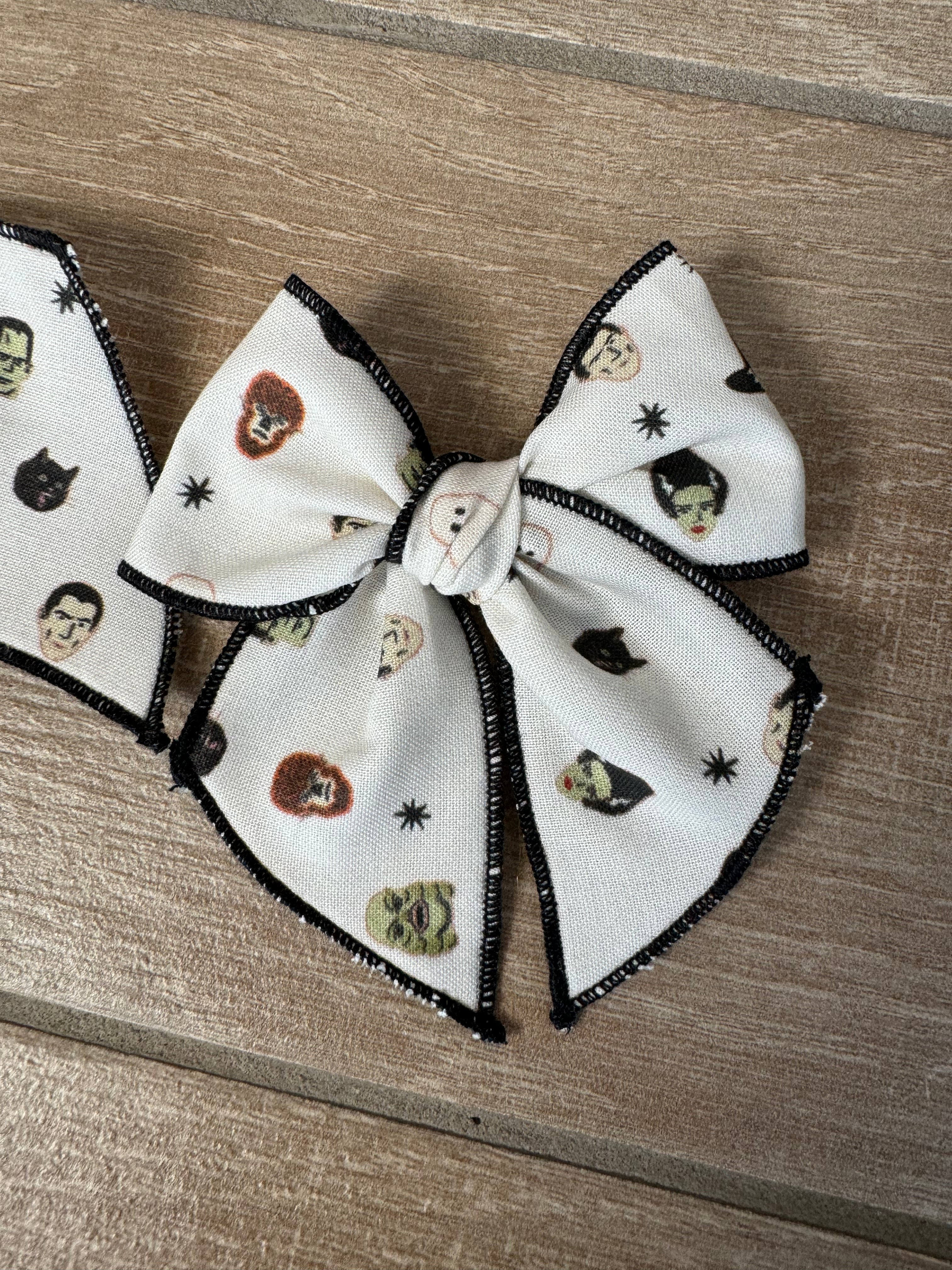 Monster Mash Mini Bow