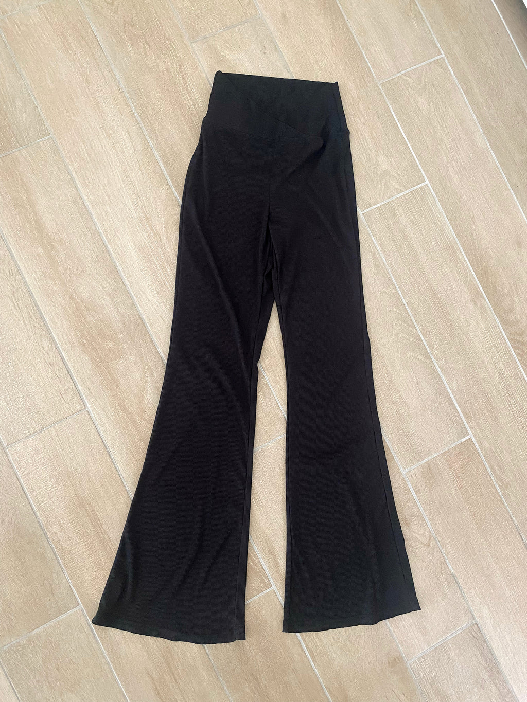 Crossover Flare Legging